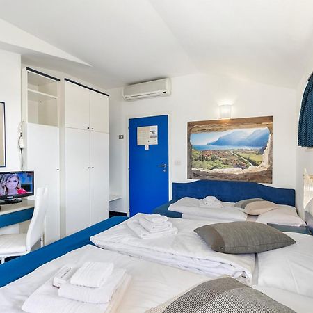 Bike & Wind Hotel Villa Maria Torbole Sul Garda Kültér fotó