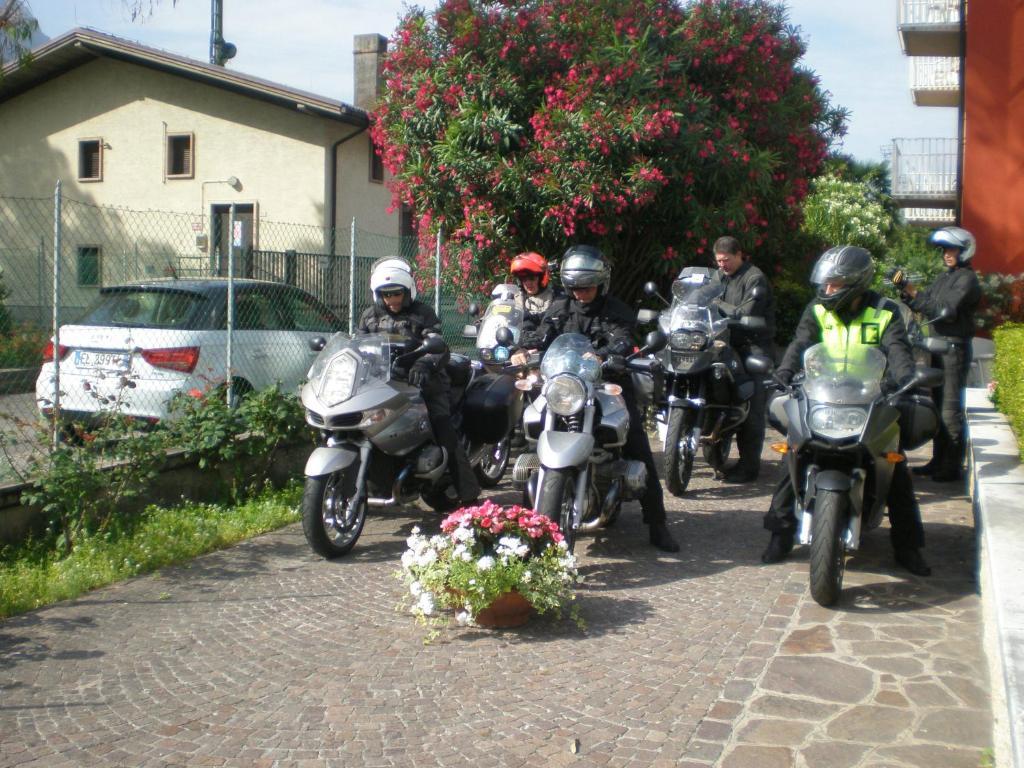 Bike & Wind Hotel Villa Maria Torbole Sul Garda Kültér fotó