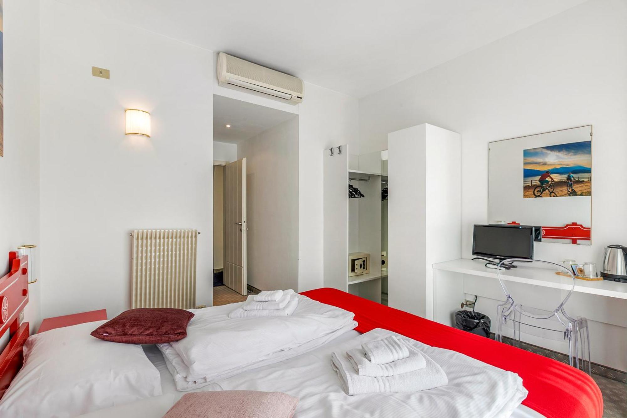 Bike & Wind Hotel Villa Maria Torbole Sul Garda Kültér fotó