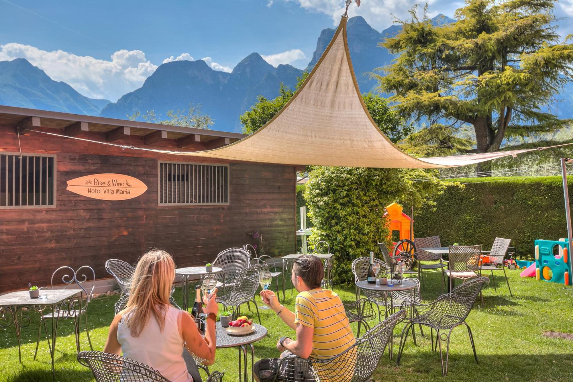 Bike & Wind Hotel Villa Maria Torbole Sul Garda Kültér fotó