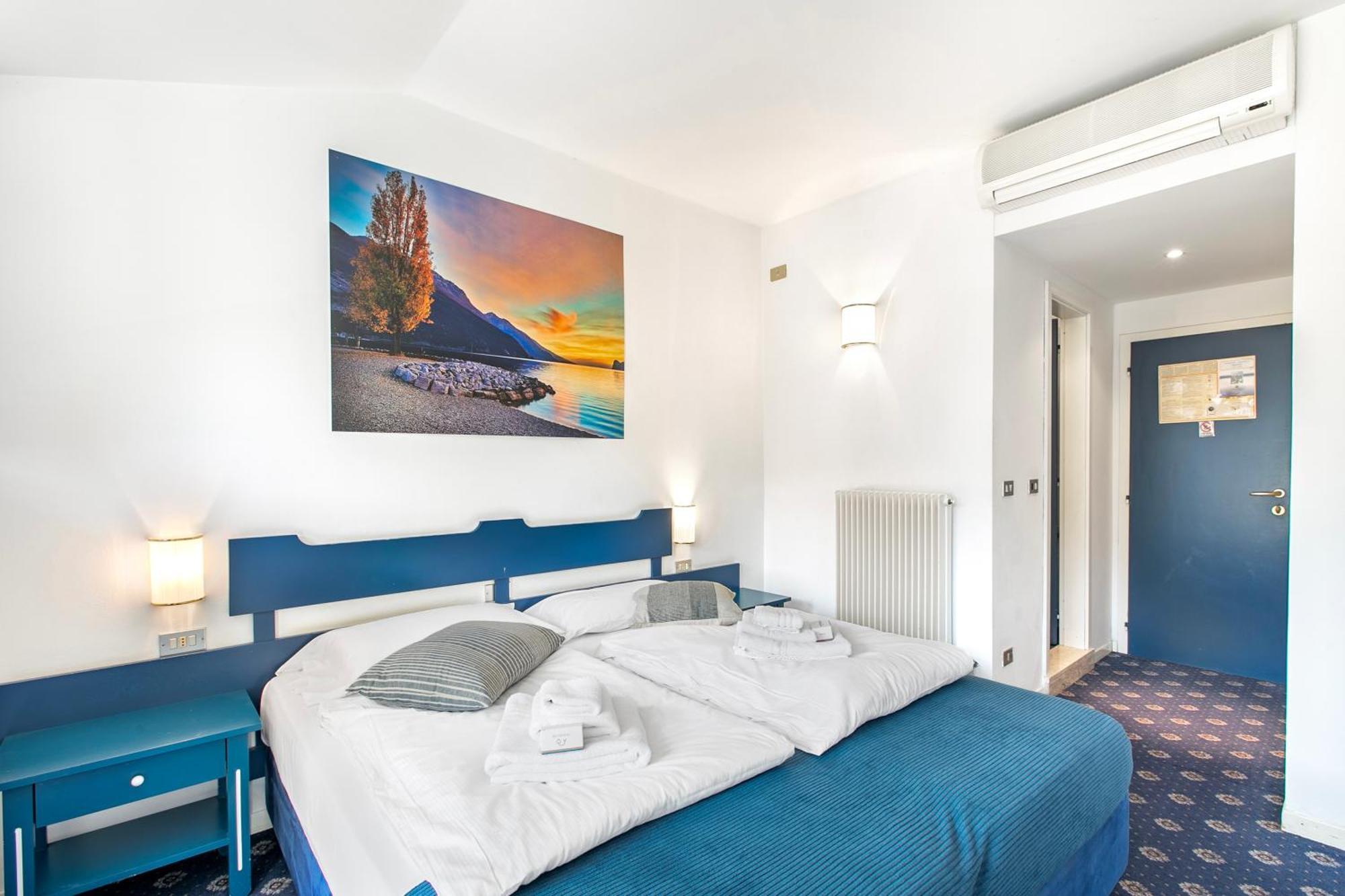 Bike & Wind Hotel Villa Maria Torbole Sul Garda Kültér fotó