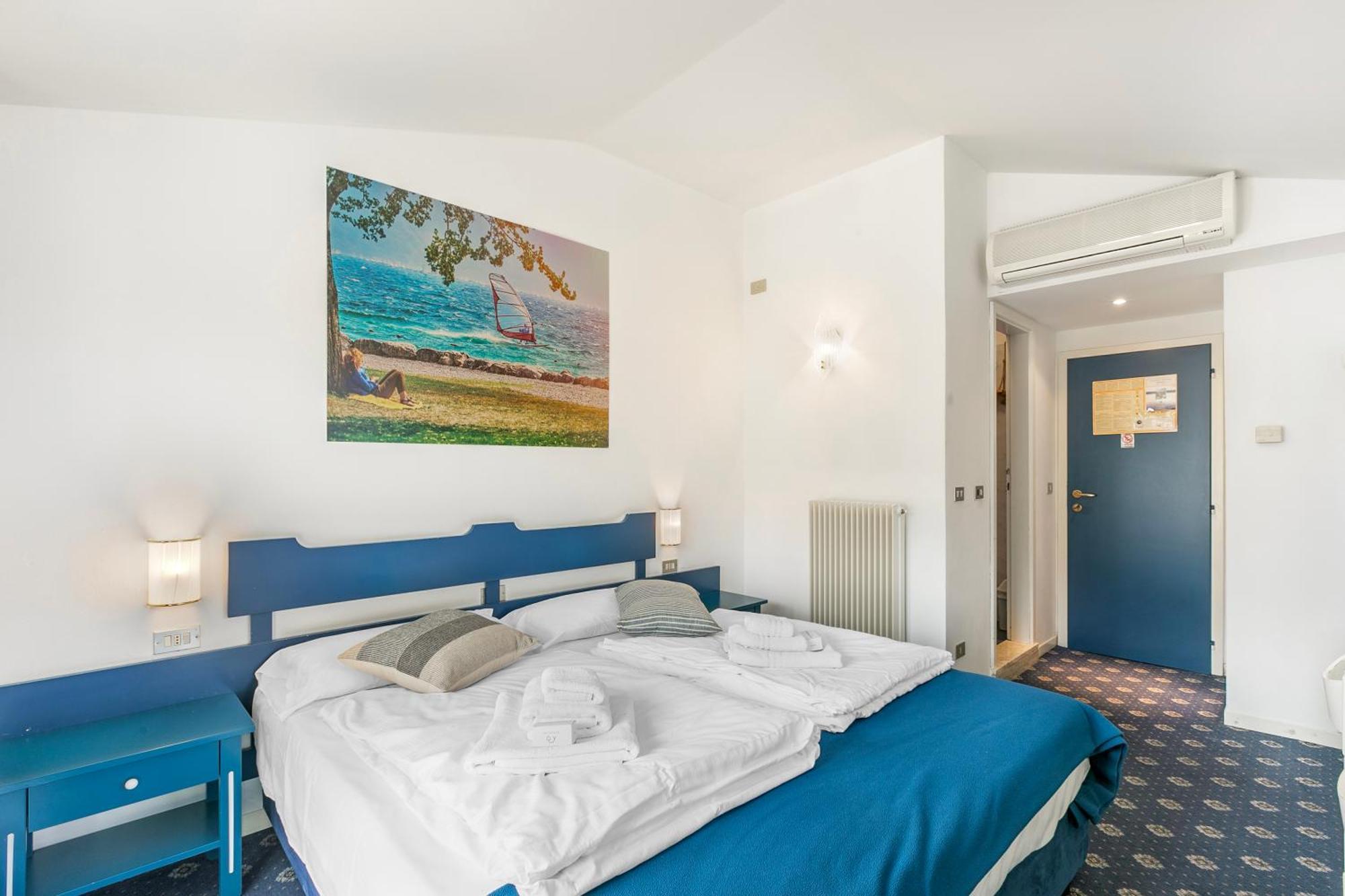 Bike & Wind Hotel Villa Maria Torbole Sul Garda Kültér fotó