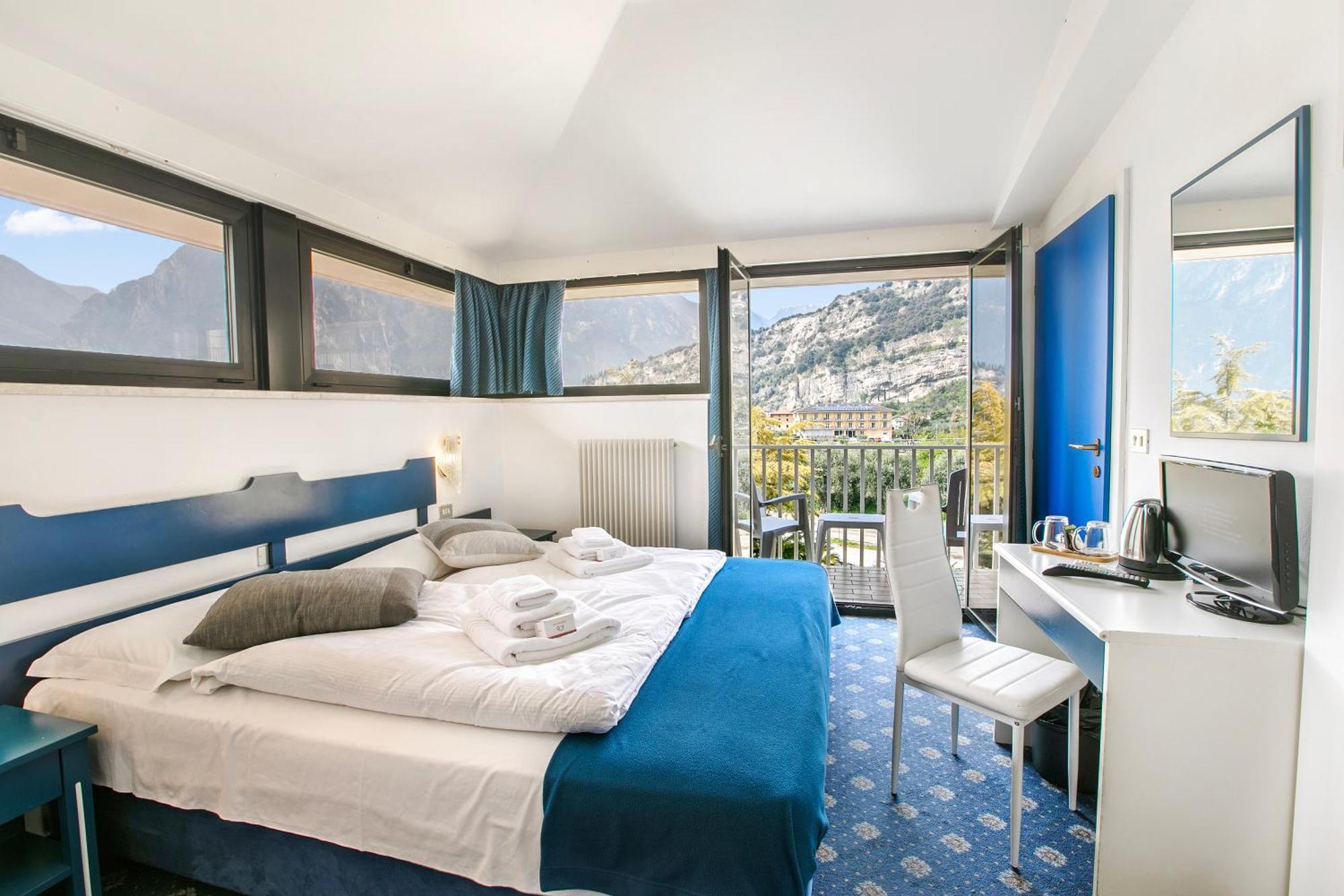 Bike & Wind Hotel Villa Maria Torbole Sul Garda Kültér fotó