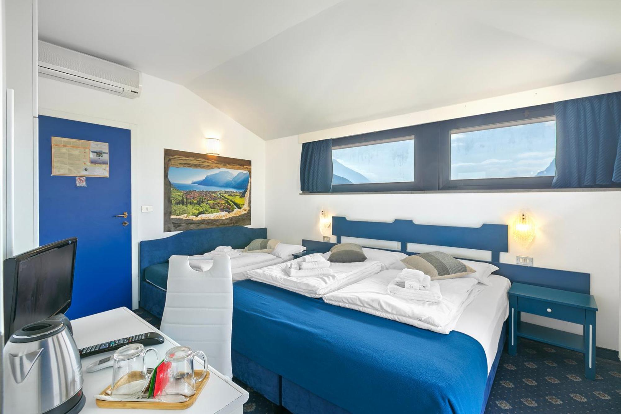 Bike & Wind Hotel Villa Maria Torbole Sul Garda Kültér fotó